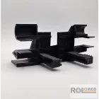 Műanyag lécbevezető integrált rovarhálós alumínium redőnyhöz (alumínium tokvéghez)